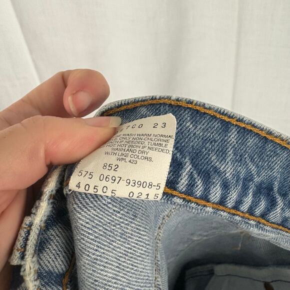 Levi's Vintage 1997 505 Regular Fit Straight Leg Jeans USA 33 x 30 Wallet Fade - Picture 3 of 8